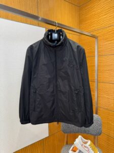 [국내배송]몽클레어 Ouge 오우게 바람막이 자켓