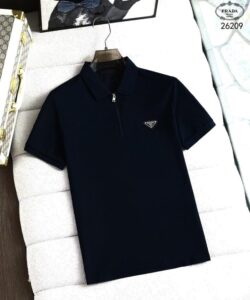 [국내배송]프라다 25SS 삼각로고 카라 티셔츠