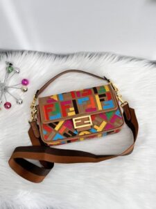 [국내배송]펜디 바게트 백