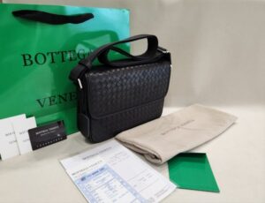 [국내배송]보테가 베네타 인트레치아토 크로스백( 최상위 버전) 168-305