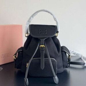 [국내배송]미우미우 와펜 로고 캔버스 백팩