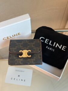 [국내배송]셀린느 트리오페 코인 컴팩트 반지갑