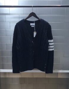 [국내배송]톰브라운 4BAR 메리노 울 아란 케이블 가디건