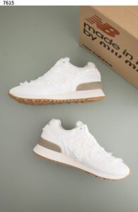 [국내배송]미우미우 [MIU MIU] 미우미우 X 뉴발란스 574 데님 화이트